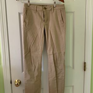 AE khakis sz 4 short skinny